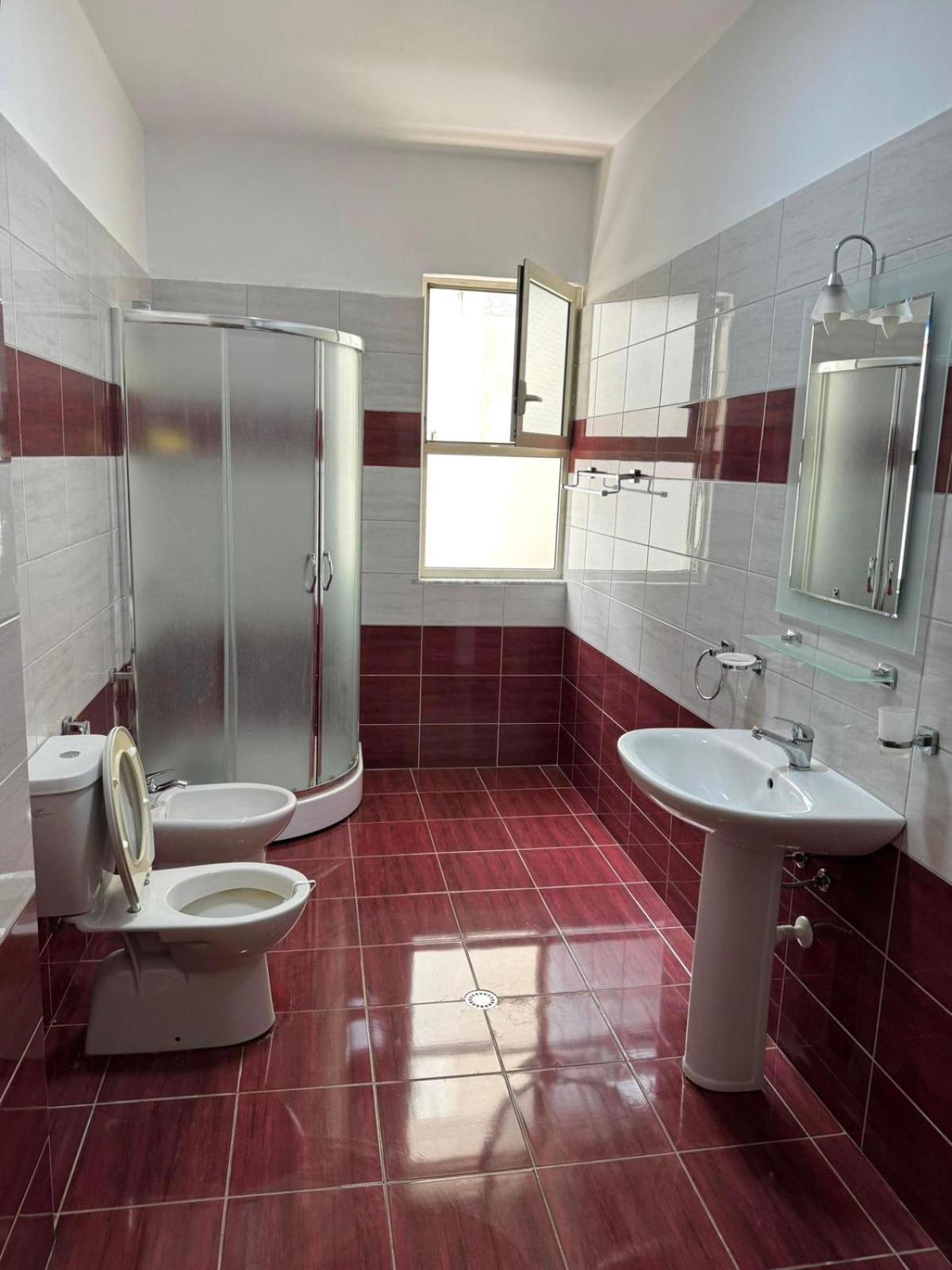 Shkodra Apartments Екстер'єр фото