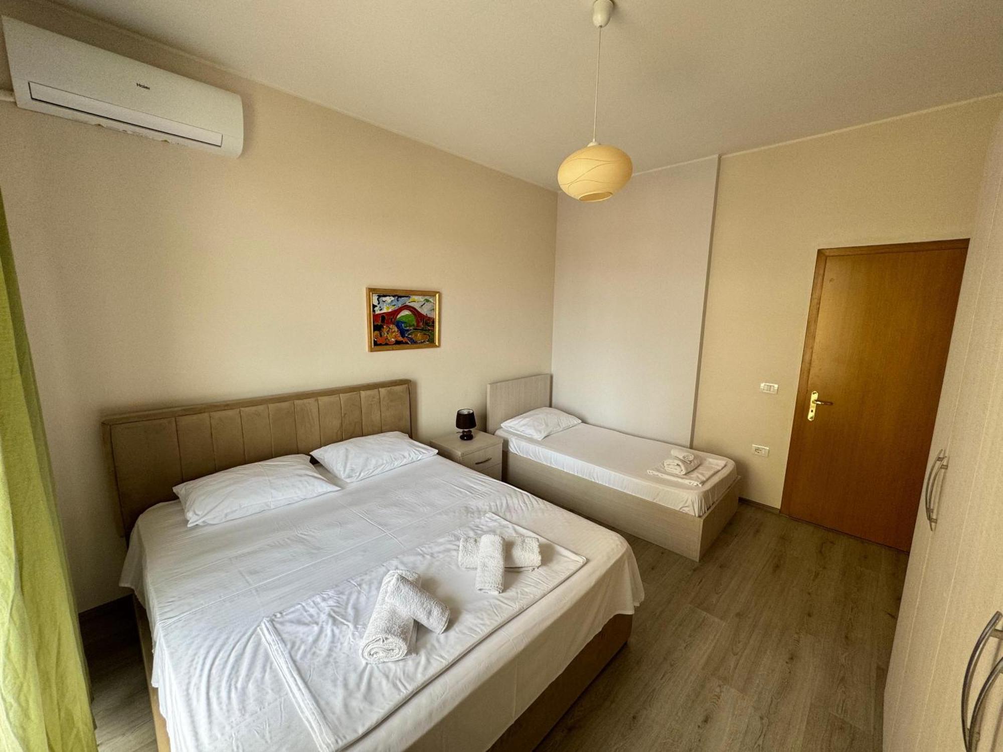 Shkodra Apartments Екстер'єр фото